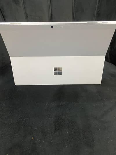 Microsoft Surface Pro 5 Core i5 7th Gen 8GB RAM 256GB SSD Touch