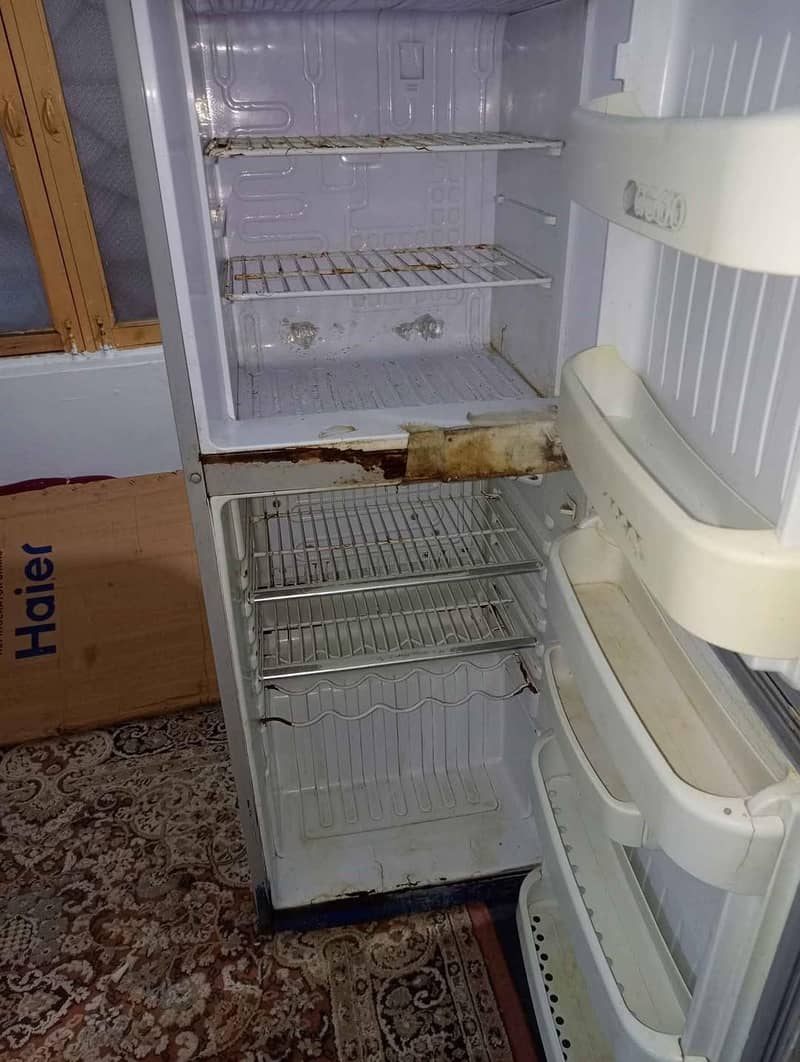 ORIENT FRIDGE 1