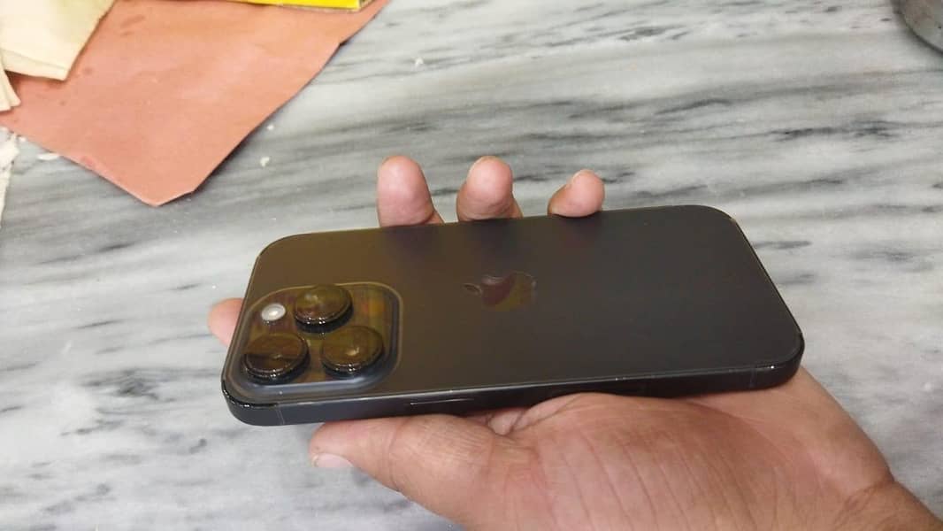 iphone 14 pro 2