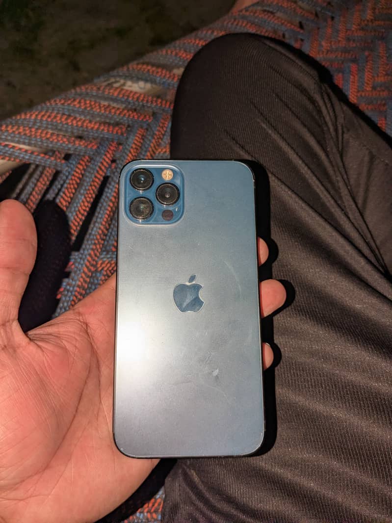 Apple iPhone 12 Pro 3