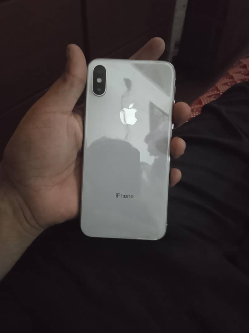 Apple iPhone X 4