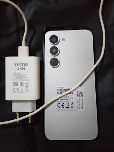 Tecno spark 40 pro