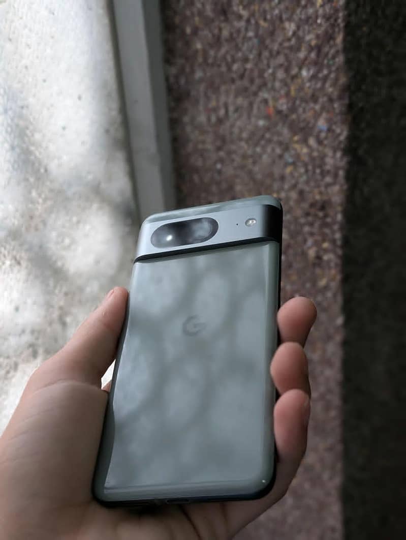 Google Pixel 8 1