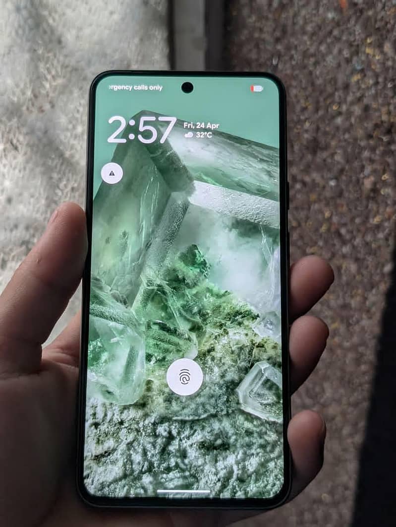 Google Pixel 8 2