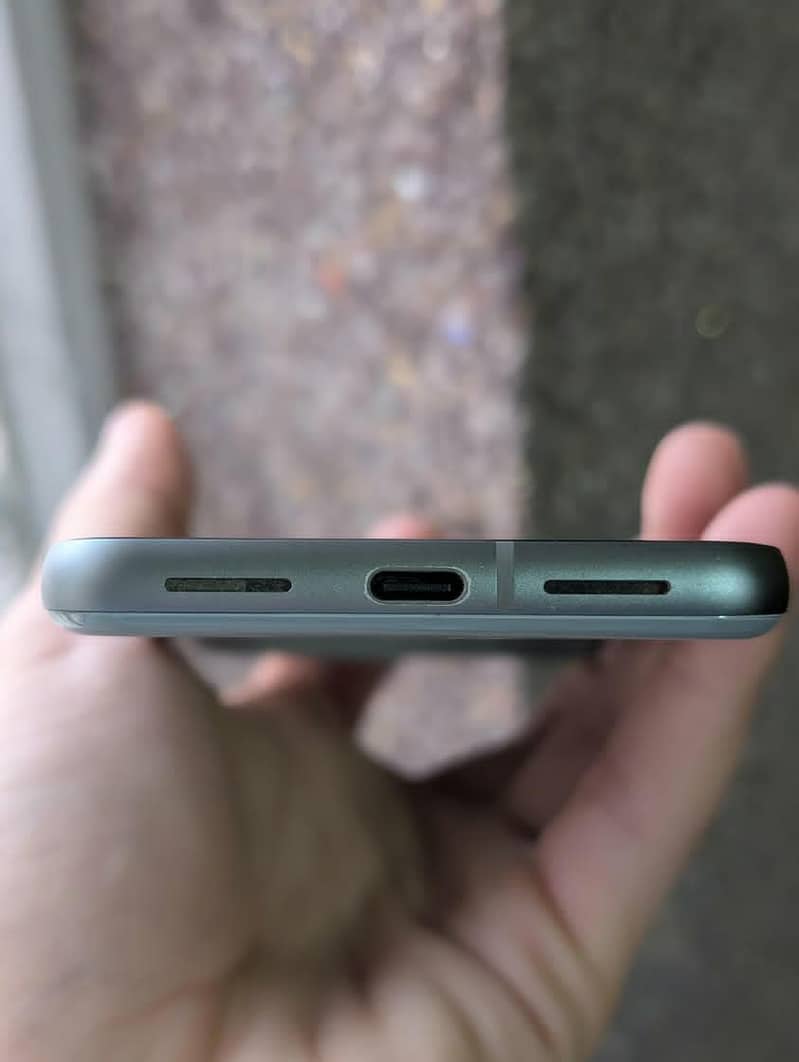 Google Pixel 8 5