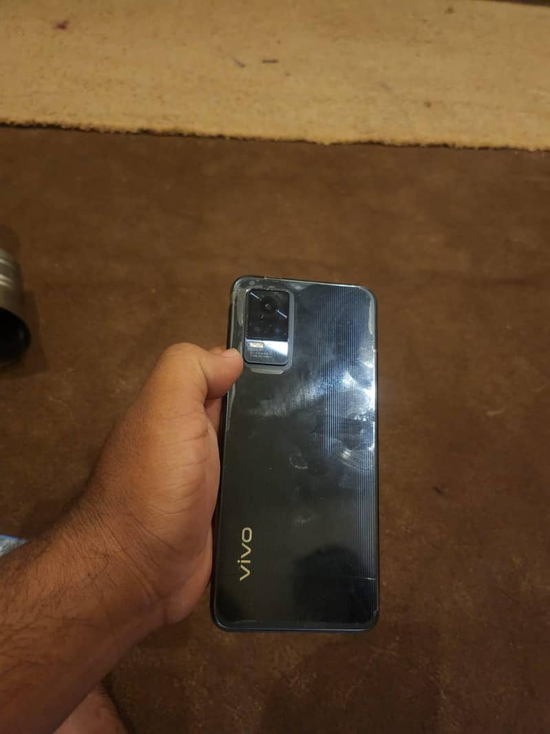 Vivo V21e 4