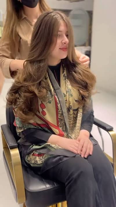 Salon job for females