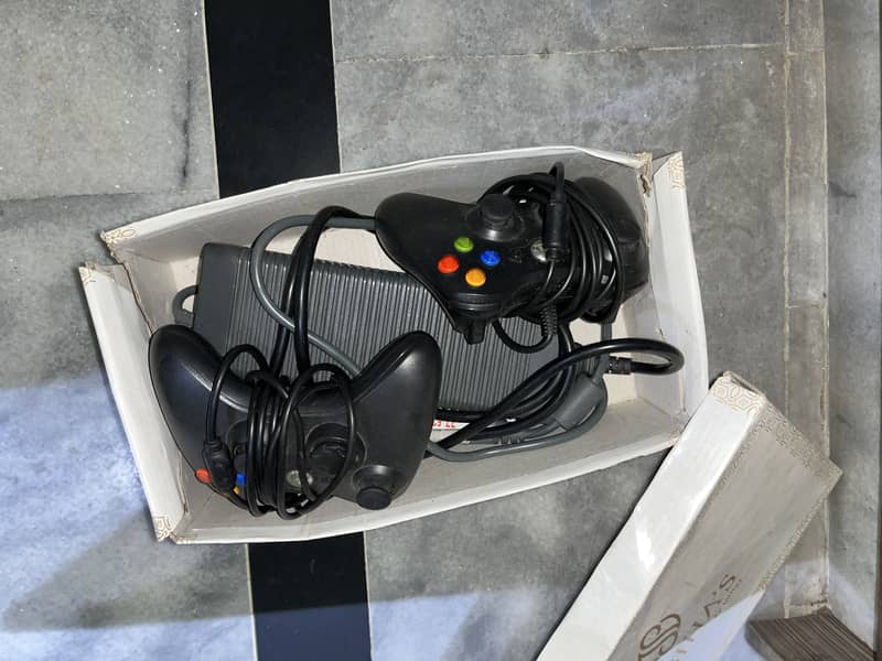 XBOX 360 JAILBROKEN 2 CONTROLLER 1