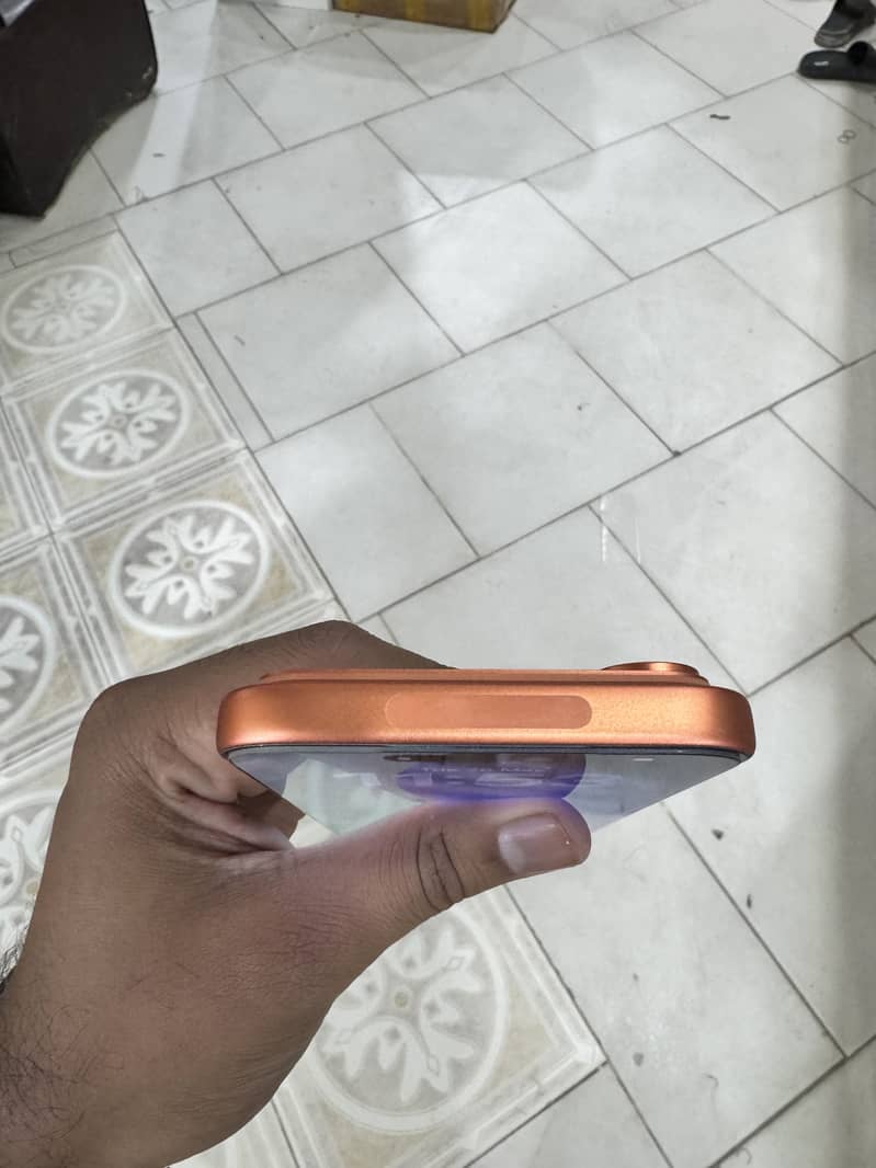 Iphone 17 pro max 6