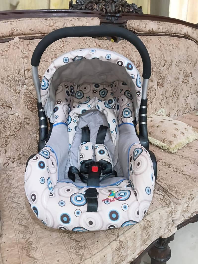 carry cot 3