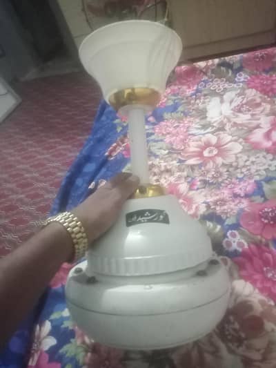 ac DC khurshid and royal fan  2no chalu h remot b han dono k chlu h