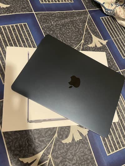 Macbook M2 Air