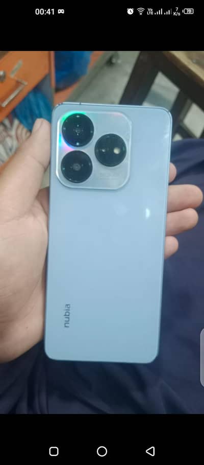 ZTE Nubia V60