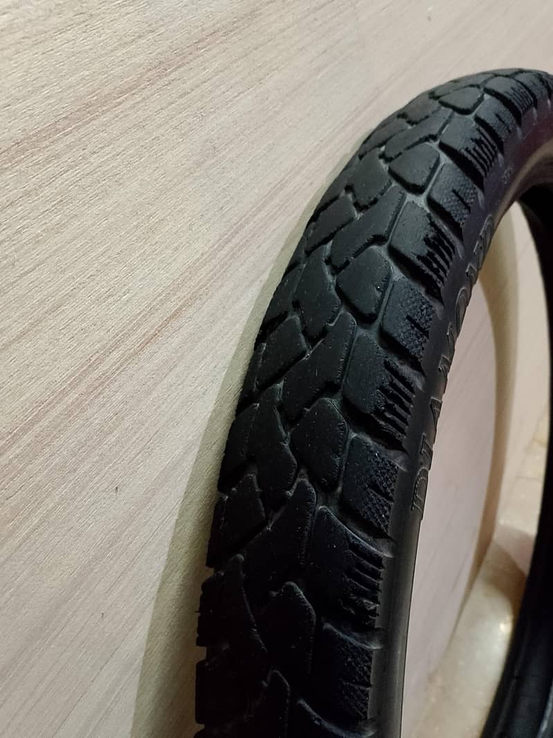 70 cc back Tyre 2