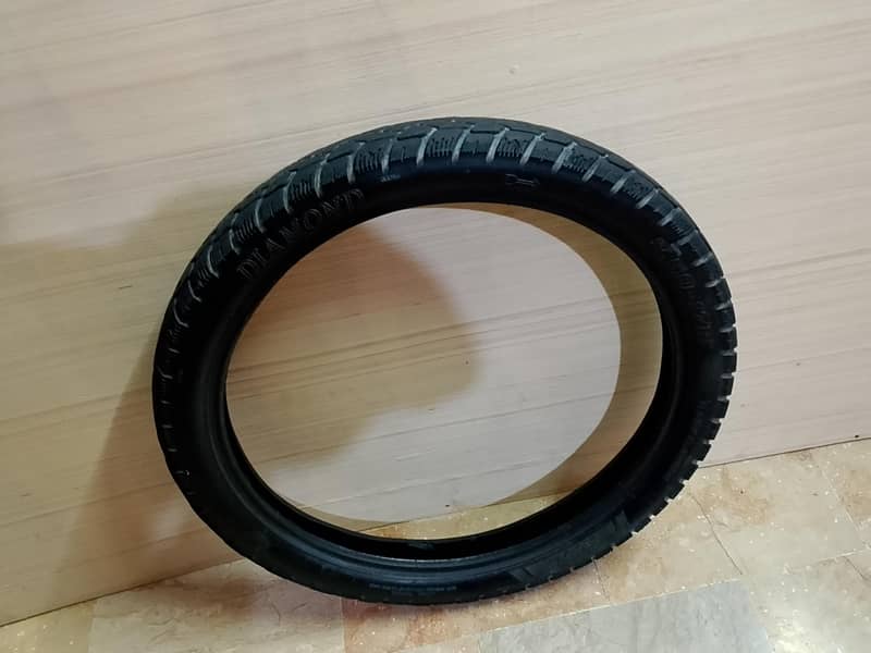 70 cc back Tyre 4