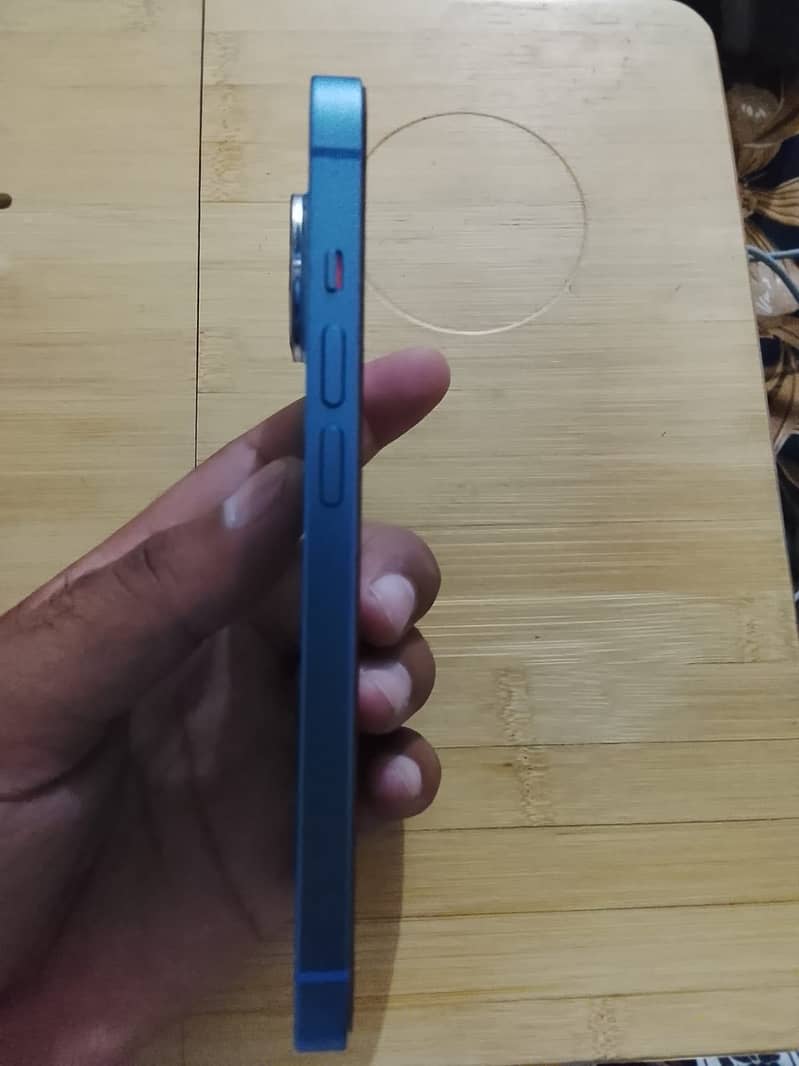 iPhone 14 6