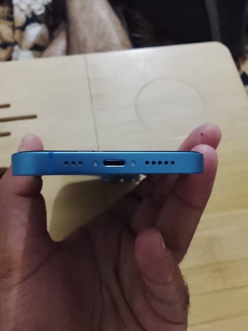 iPhone 14 8