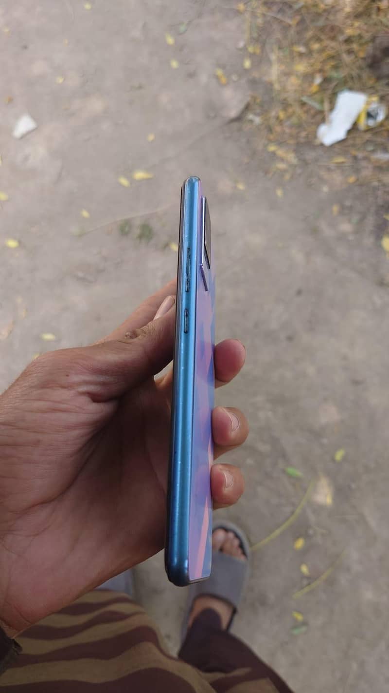 Vivo V21e 1