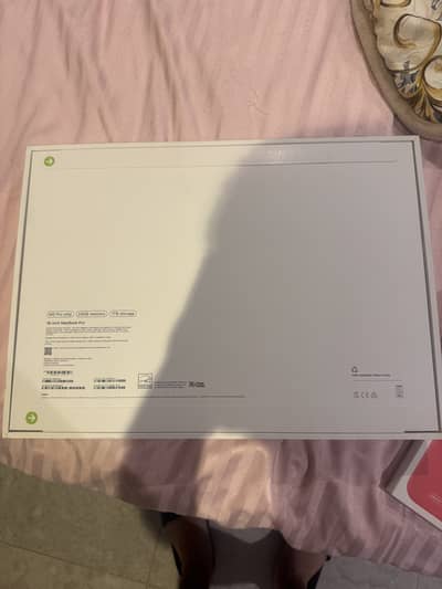 MacBook Pro m5 chip 16 inch