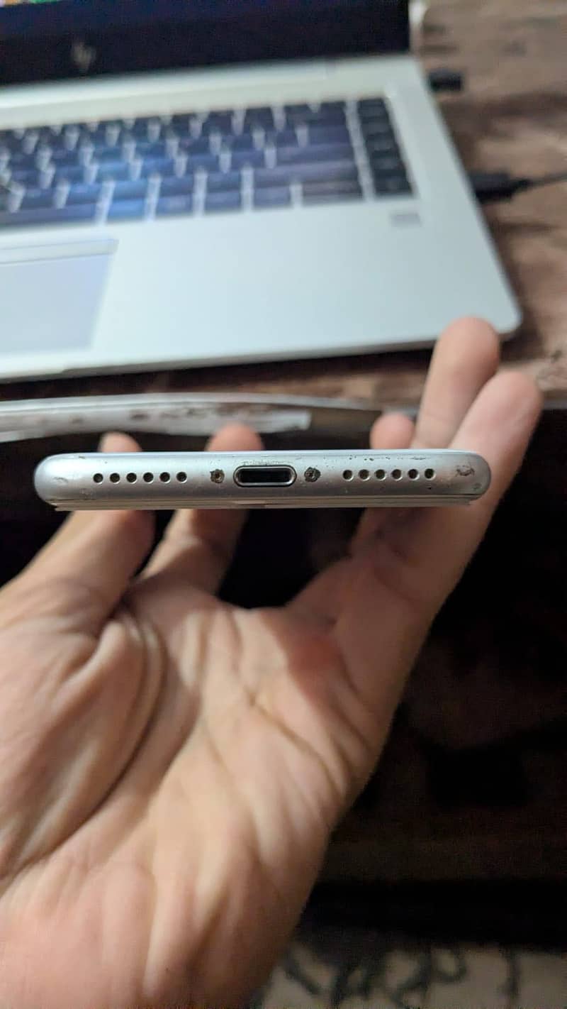 iPhone 8 2