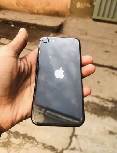 Apple iPhone SE