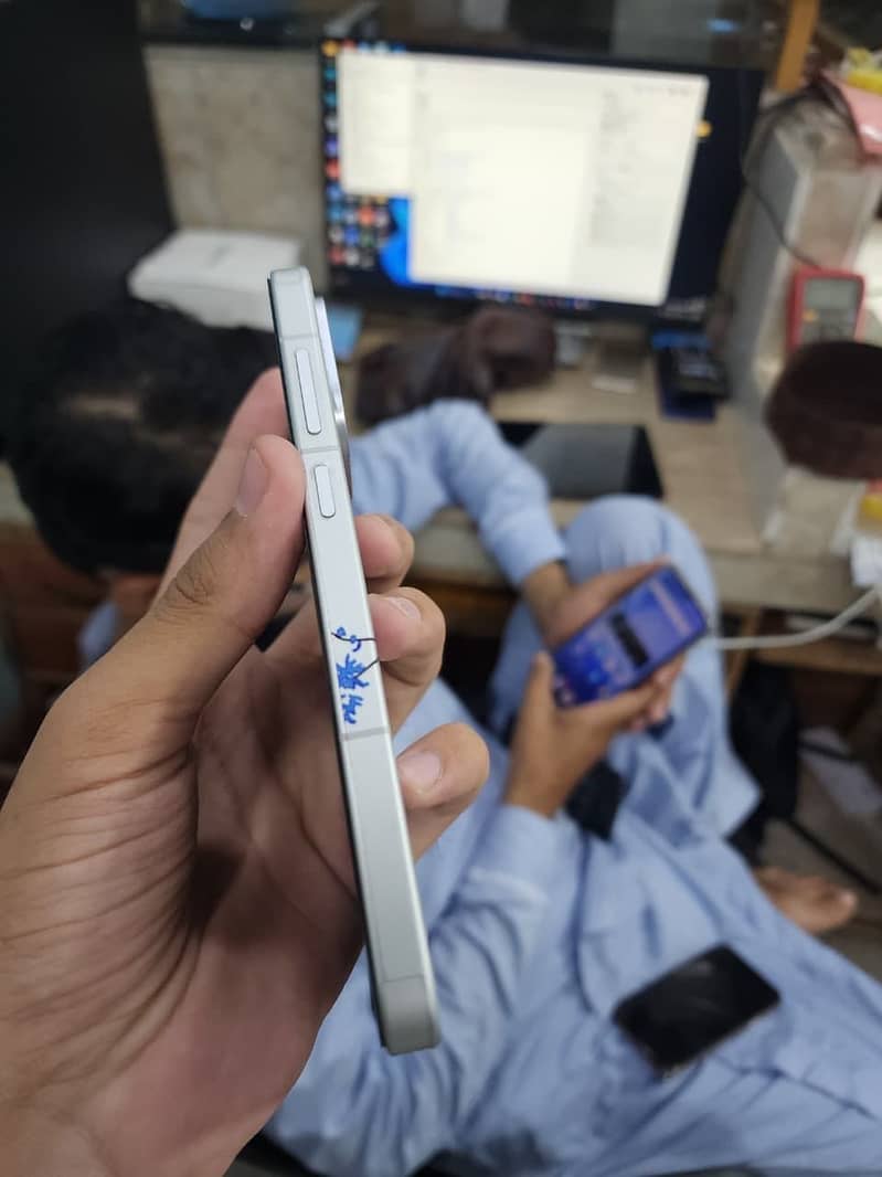 Oneplus 13s 3