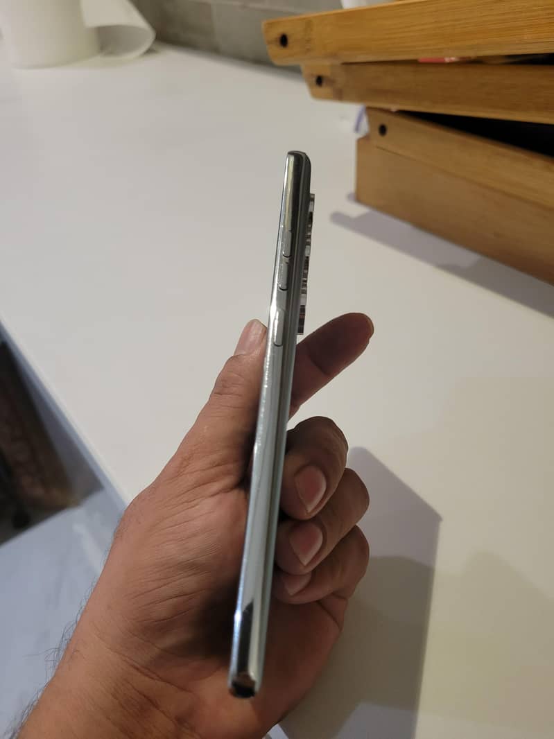 Tecno CAMON 40 0