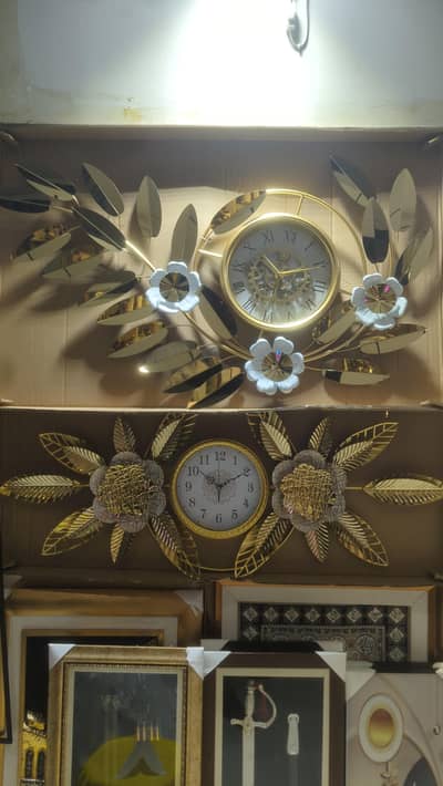 IMPORTED STEEL MOTIVES CLOCK