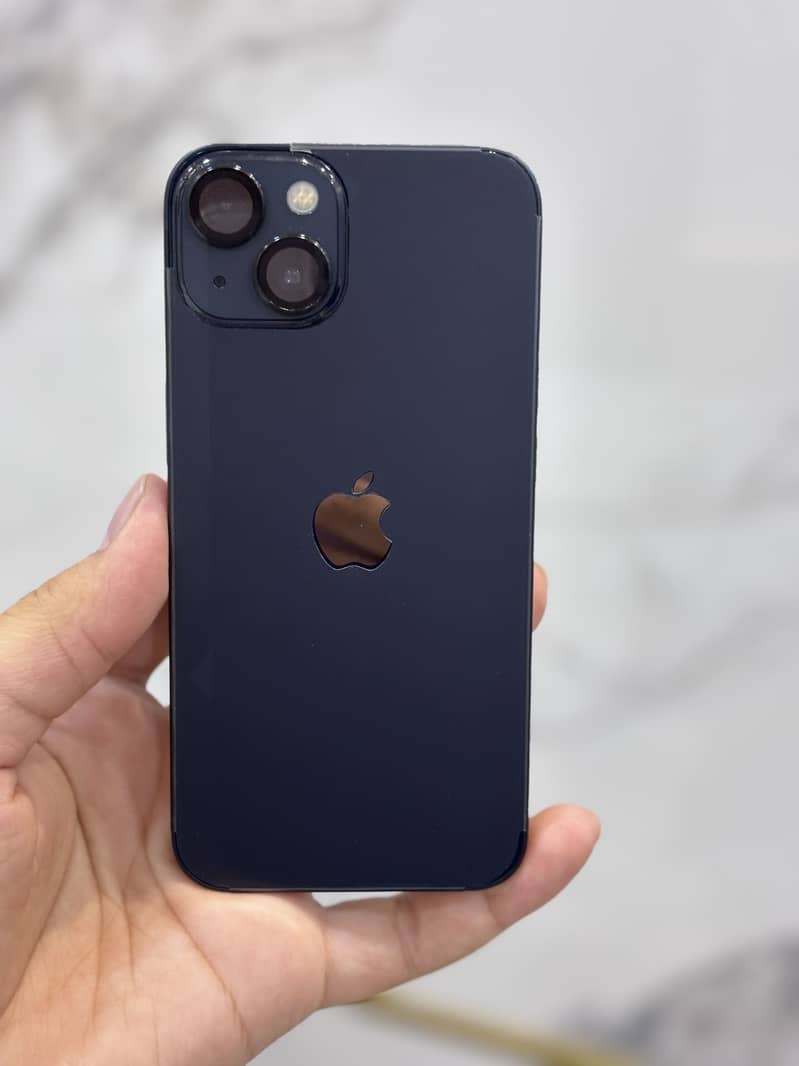 Apple iPhone 13 1