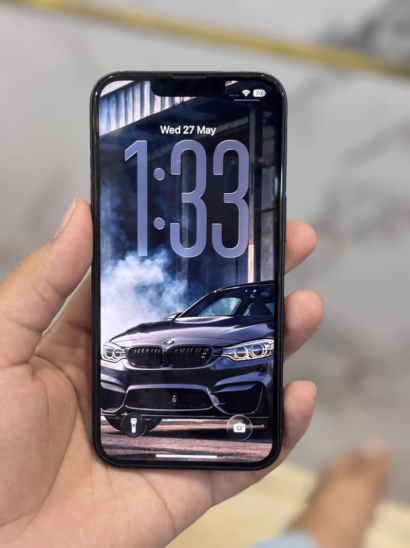 Apple iPhone 13 2