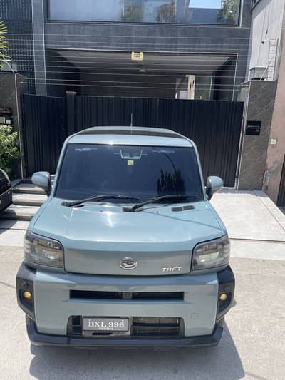 Daihatsu TAFT X package