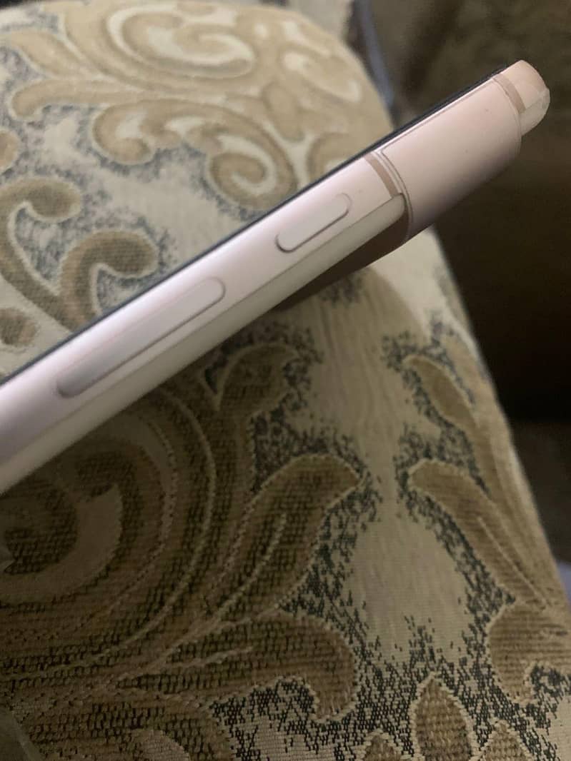 Google Pixel 8 2