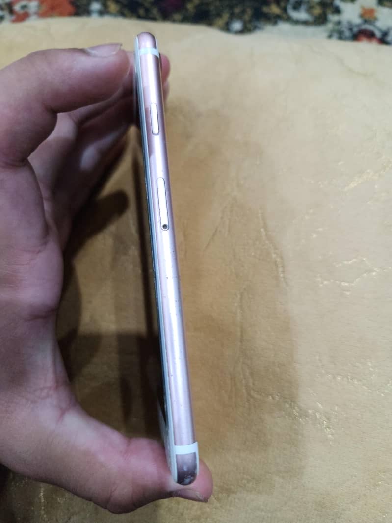 Apple iPhone 7 5
