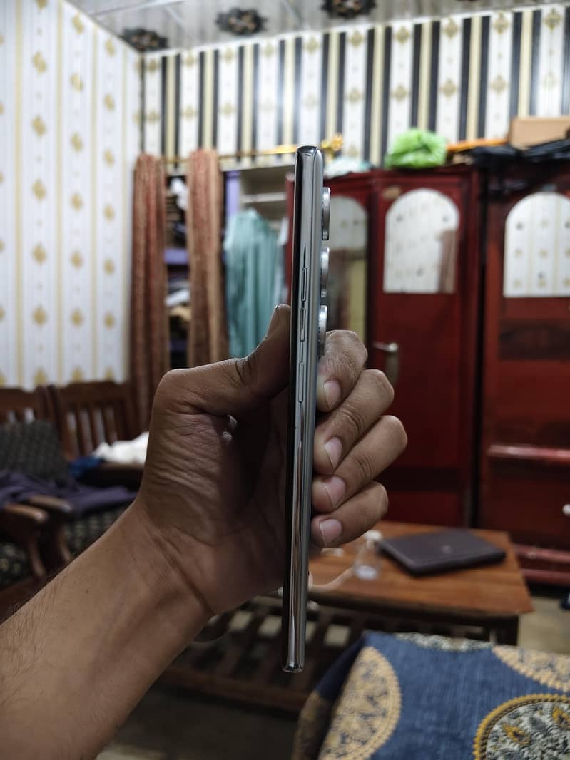 techno camon 40 pro 1