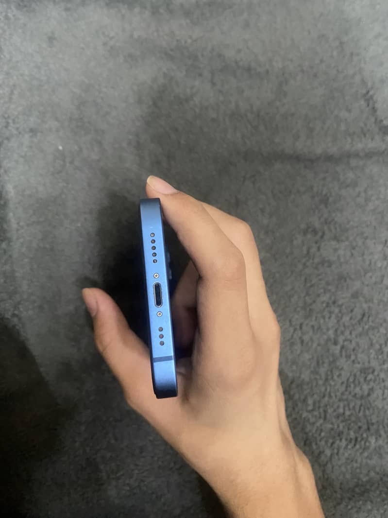 iPhone 13 5