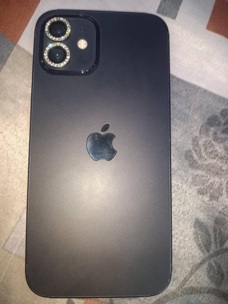 Apple iPhone 12 1