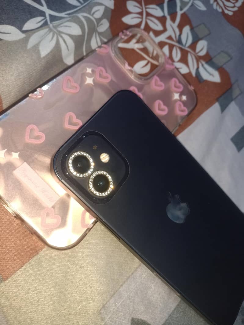 Apple iPhone 12 6