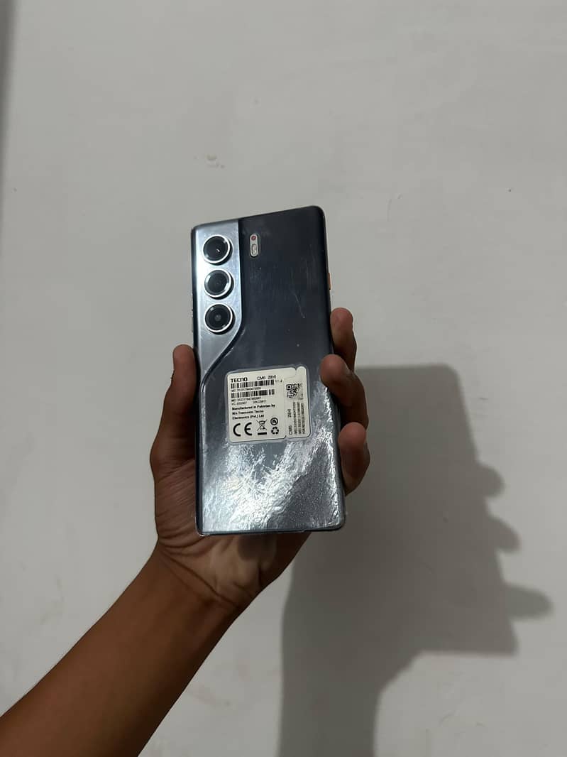 Tecno CAMON 40 Pro 0