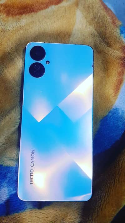 Techno Camon 19 new  6 128 sirf mobile or charger hain dabba nhi hai