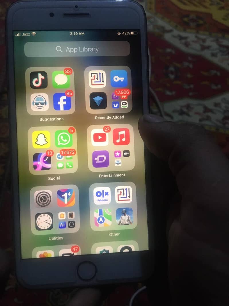 Apple iPhone 8 Plus 0