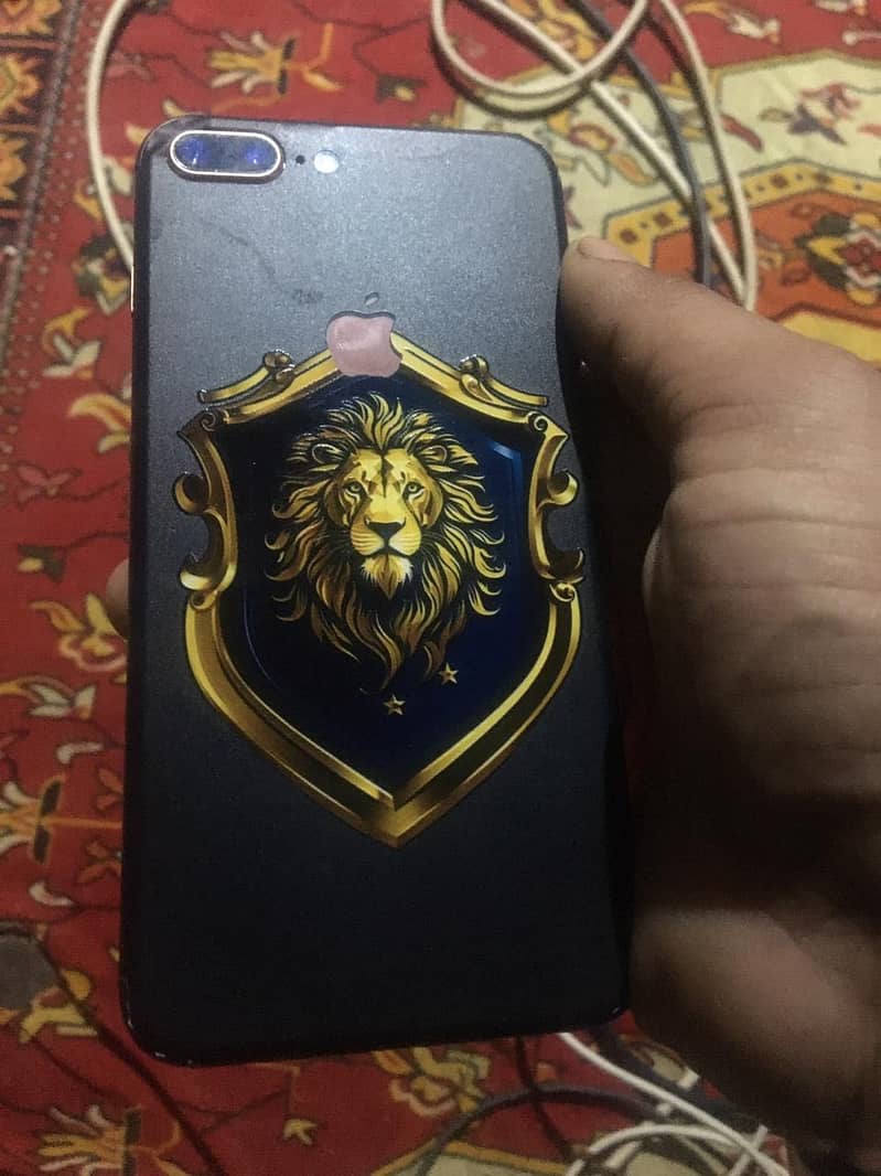 Apple iPhone 8 Plus 4