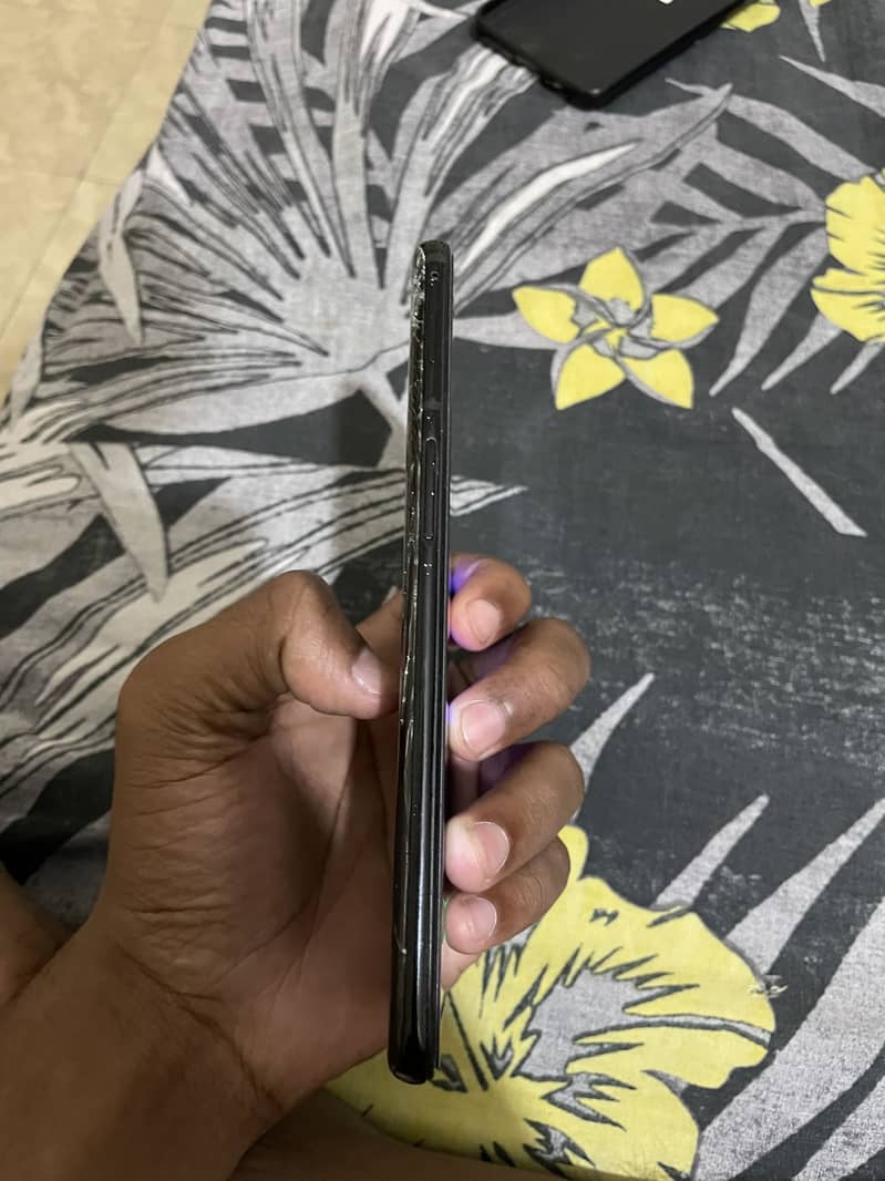 One Plus 6T 4