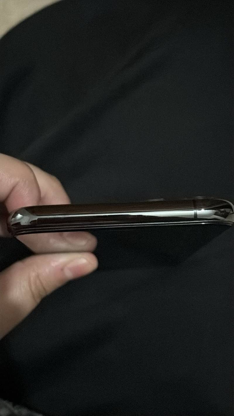 iphone 11 pro 3