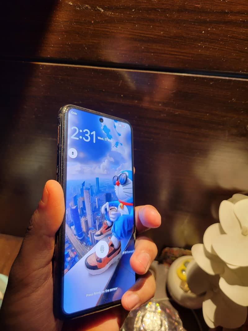 Google Pixel 8 4