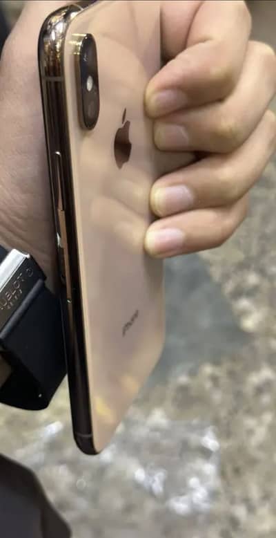 iPhone XS 64gb official PTA approved whatssap number:03102898667