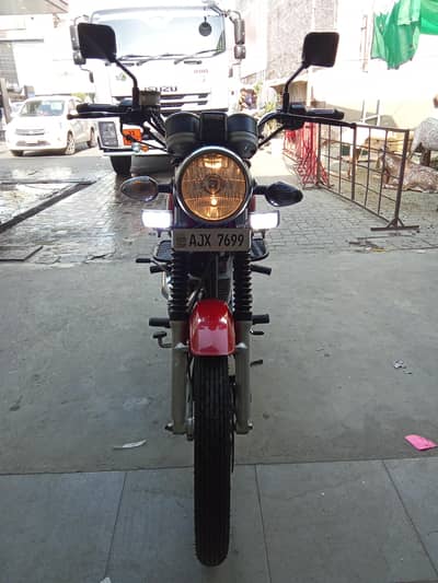 Suzuki GS 150 SE 2022 As New Condition | 12000 KM | Lahore Registered