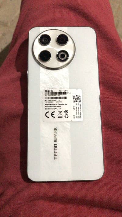 Tecno spark 30 pro 8gbram 128gbrom