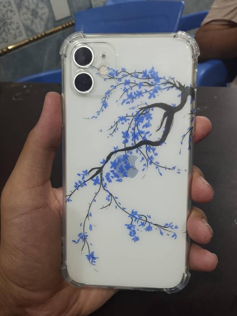iPhone 11 0