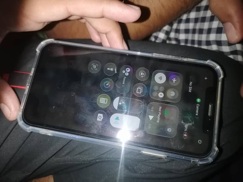 iPhone 11 5