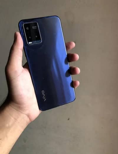 Vivo Y21T – Stylish Look + Smooth Performance